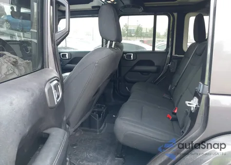 2020 Jeep Wrangler Unlimited Sahara 4X4 z USA, uszkodzony, nr VIN 1C4HJXEG5LW119288